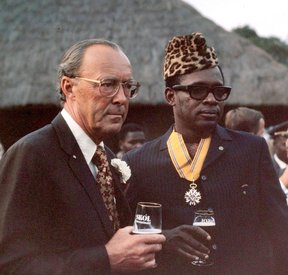 Принц Бернард Липпе-Бистерфельдский и Мобуту. 1973 год