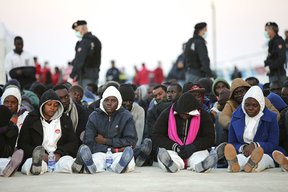 африканские мигранты в Европе