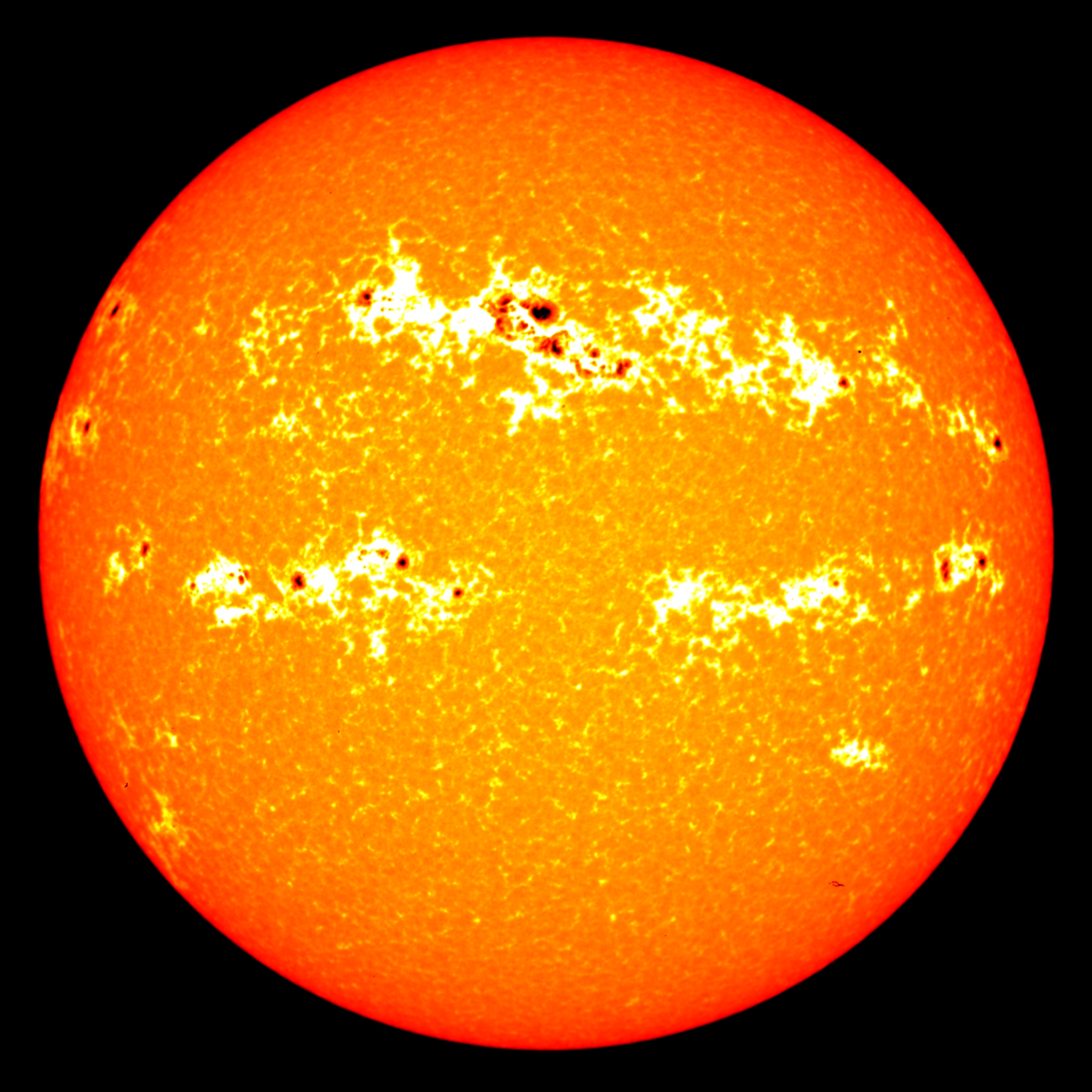 Southern sun paul. Фотосфера солнца. Солнечные флоккулы. Фотосфера пятна. Солнечные пятна.