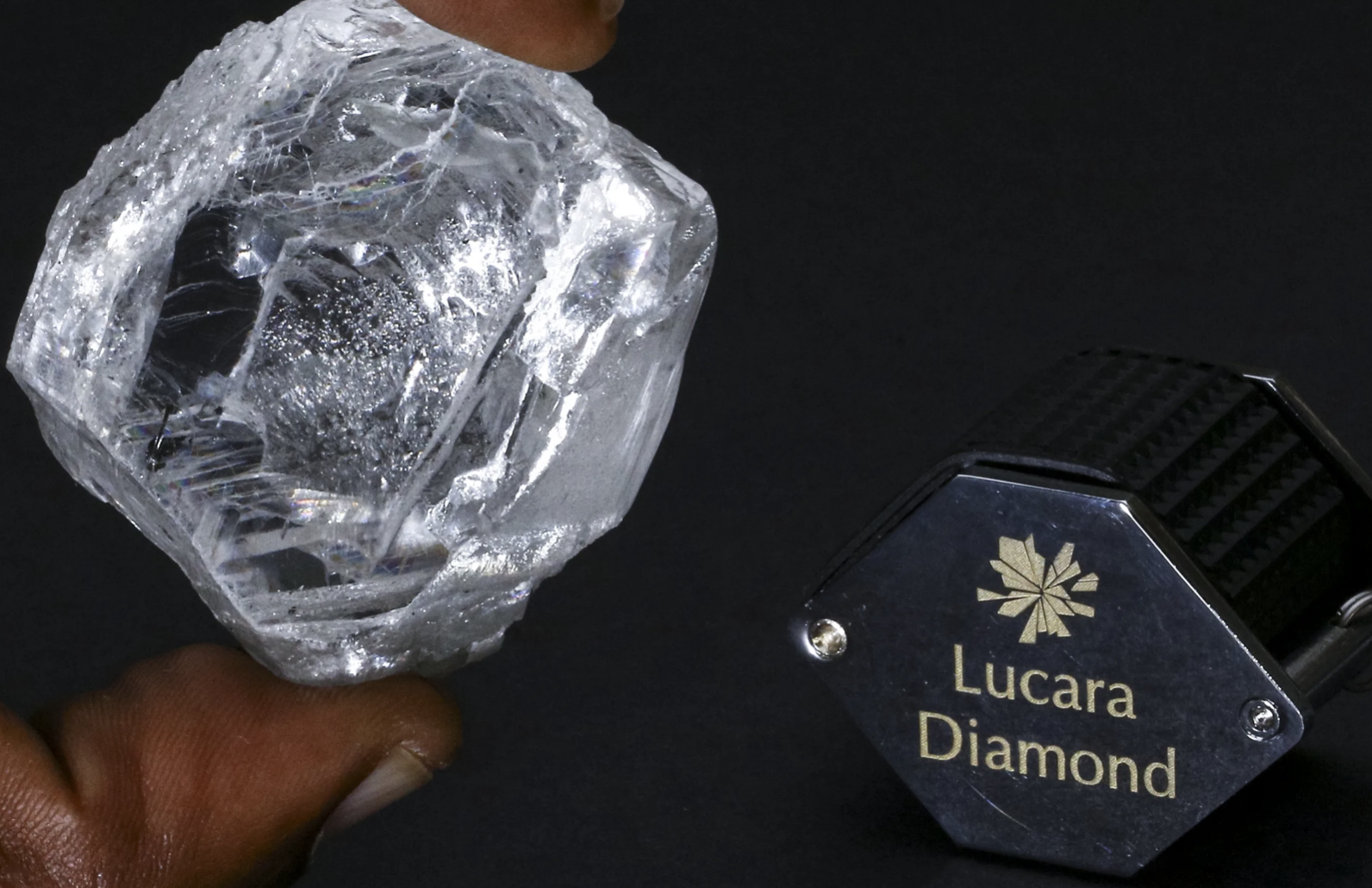 1000 карат. Lucara Diamond. Алмаз 300 карат. Бриллиант типа IIA. Алмаз Sewelô, 1758 карат.