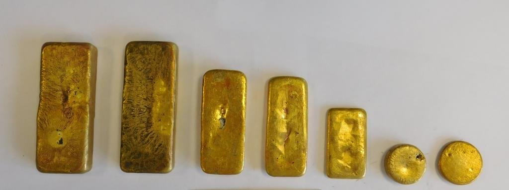 Кустарные золотые слитки. Контрабанда золота. Китайские золотые слитки. Контрабанда золота в Россию.