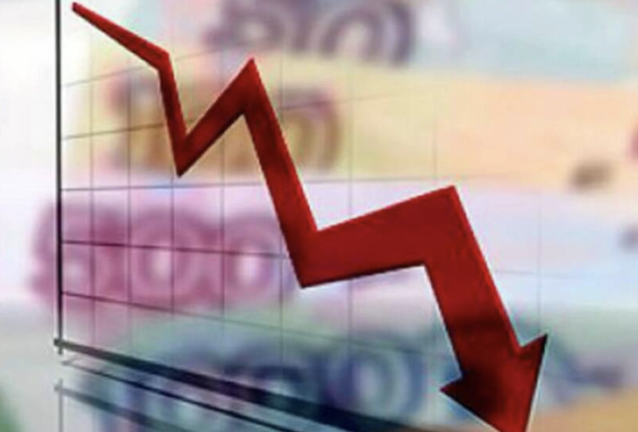 Падение курса валюты. Падение ВВП Украины 2022. Снижение экономики. Валютный кризис. Ослабление рубля.