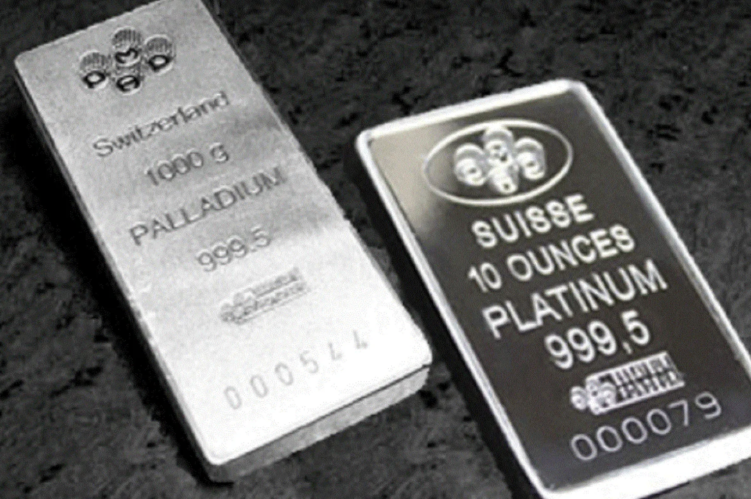 Платина дешевле золота. Платина и палладий. Палладий слиток. Палладий металл. Золото платина палладий.