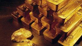 жители эмиратов продают золото