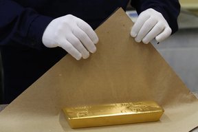 золото заменит доллар
